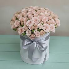 Цветочная композиция из Розы в шляпной коробке в Ильинское