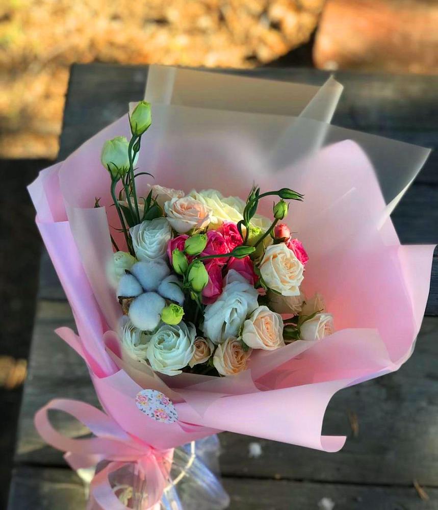 Букет цветов из: Розы и Лизиантусы в Ильинское