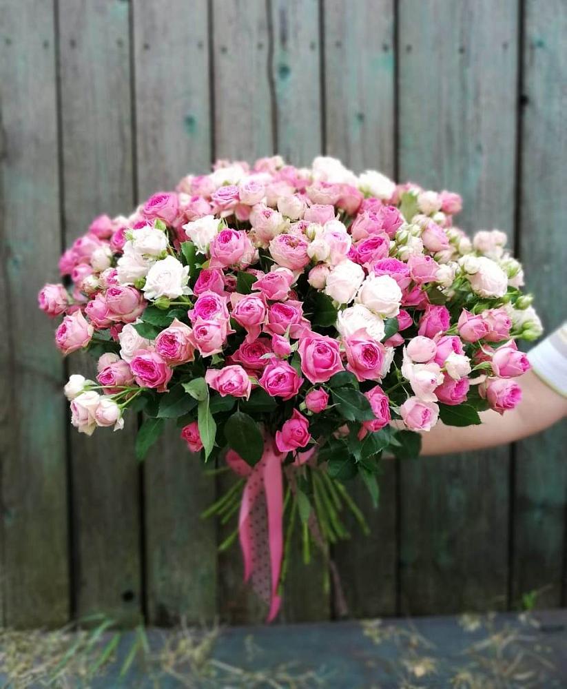 Букет Розовые кустовые розы Натали и Лав Лидия в Ильинское