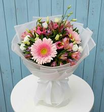 Букет цветов из:  Герберы, Альстромерии и Лизиантусы в Ильинское